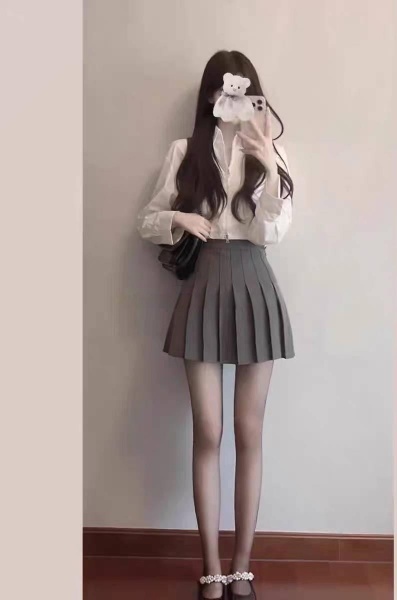 天府二街梧桐雨，专门做丝足的，